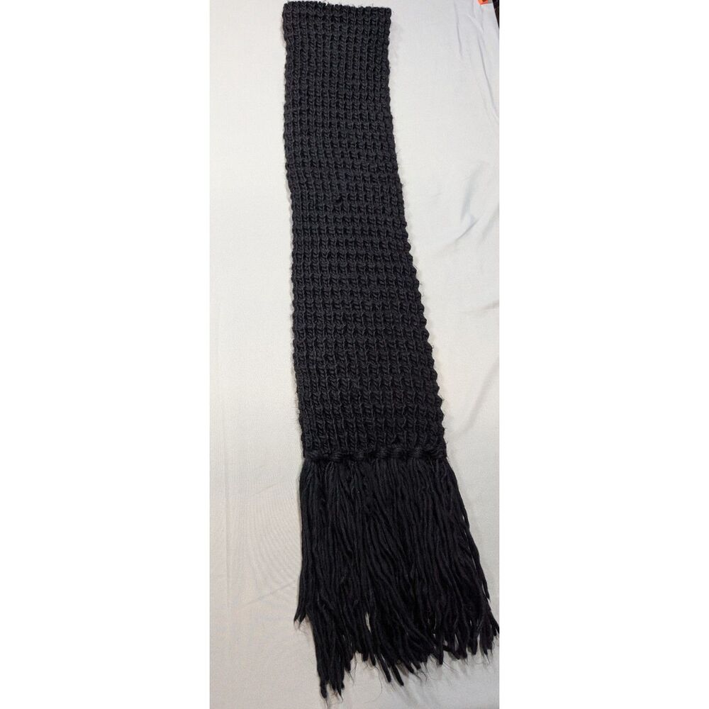 Old Navy Black Chunky Knit Scarf Extra Long Fringe Winter Cozy Classic